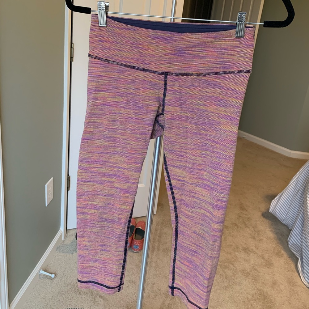 Lulu lemon space dye crops sz 6
